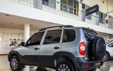 Chevrolet Niva I рестайлинг, 2015 год, 738 000 рублей, 5 фотография
