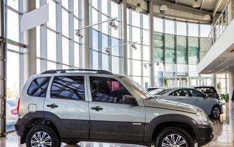 Chevrolet Niva I рестайлинг, 2015 год, 738 000 рублей, 8 фотография