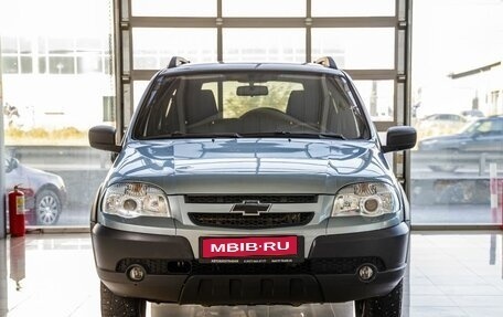 Chevrolet Niva I рестайлинг, 2015 год, 738 000 рублей, 2 фотография