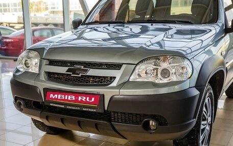 Chevrolet Niva I рестайлинг, 2015 год, 738 000 рублей, 10 фотография