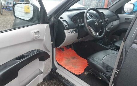 Mitsubishi L200 IV рестайлинг, 2011 год, 870 000 рублей, 14 фотография