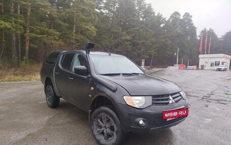 Mitsubishi L200 IV рестайлинг, 2011 год, 870 000 рублей, 6 фотография
