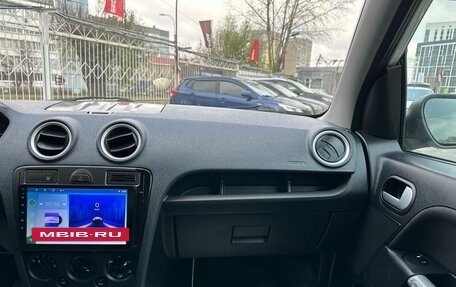 Ford Fusion I, 2006 год, 409 000 рублей, 23 фотография