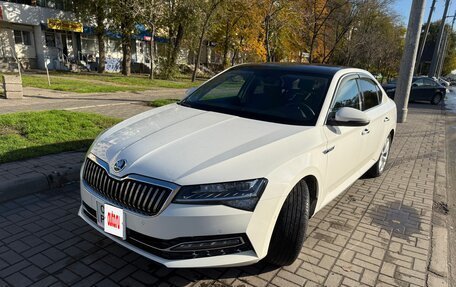 Skoda Superb III рестайлинг, 2020 год, 2 690 000 рублей, 1 фотография