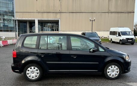Volkswagen Touran III, 2012 год, 1 250 000 рублей, 4 фотография