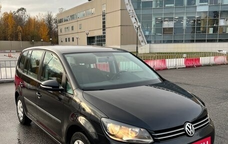 Volkswagen Touran III, 2012 год, 1 250 000 рублей, 3 фотография