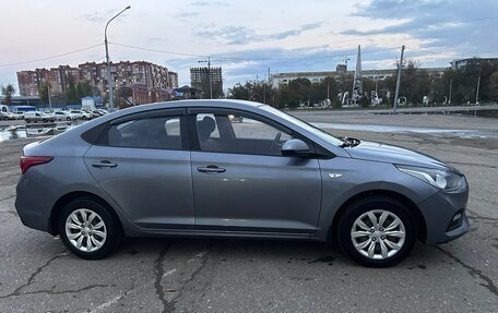 Hyundai Solaris II рестайлинг, 2017 год, 1 100 000 рублей, 9 фотография