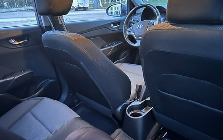 Hyundai Solaris II рестайлинг, 2017 год, 1 100 000 рублей, 11 фотография