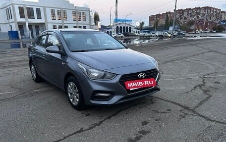 Hyundai Solaris II рестайлинг, 2017 год, 1 100 000 рублей, 5 фотография