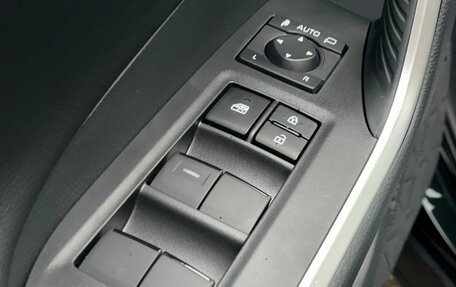 Toyota RAV4, 2025 год, 3 850 000 рублей, 8 фотография