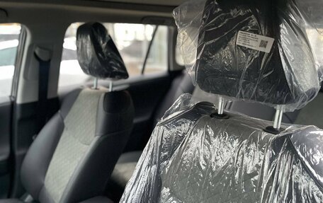 Toyota RAV4, 2025 год, 3 850 000 рублей, 12 фотография