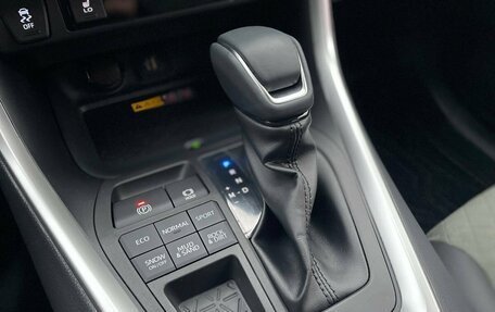 Toyota RAV4, 2025 год, 3 850 000 рублей, 20 фотография