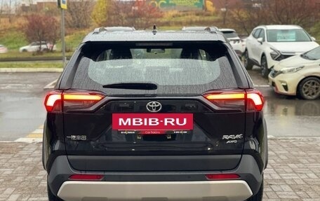 Toyota RAV4, 2025 год, 3 850 000 рублей, 6 фотография