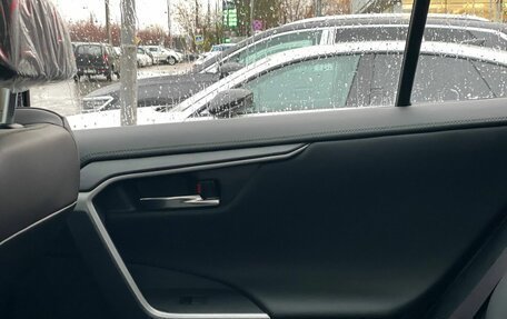 Toyota RAV4, 2025 год, 3 850 000 рублей, 26 фотография