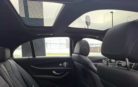 Mercedes-Benz E-Класс, 2022 год, 8 300 000 рублей, 23 фотография