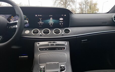 Mercedes-Benz E-Класс, 2022 год, 8 300 000 рублей, 29 фотография