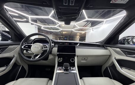 Jaguar F-Pace, 2021 год, 12 950 000 рублей, 26 фотография