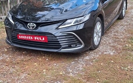 Toyota Camry, 2021 год, 2 130 000 рублей, 2 фотография