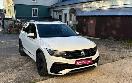 Volkswagen Tiguan II, 2021 год, 3 590 000 рублей, 1 фотография