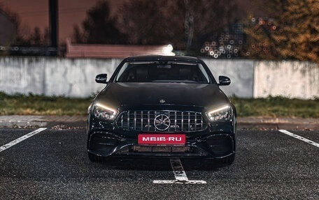 Mercedes-Benz E-Класс, 2021 год, 3 255 000 рублей, 1 фотография