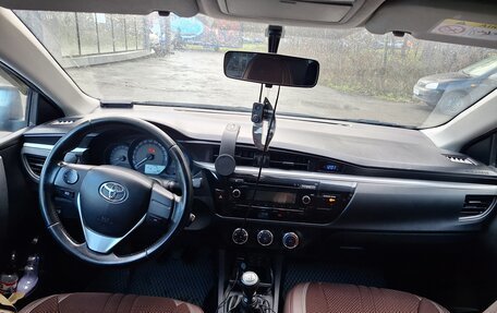 Toyota Corolla, 2014 год, 1 200 000 рублей, 5 фотография