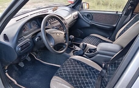 Chevrolet Niva I рестайлинг, 2006 год, 330 000 рублей, 2 фотография