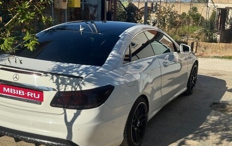 Mercedes-Benz E-Класс, 2013 год, 2 100 000 рублей, 5 фотография