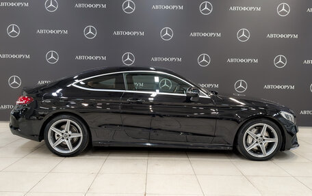 Mercedes-Benz C-Класс, 2017 год, 3 495 000 рублей, 4 фотография