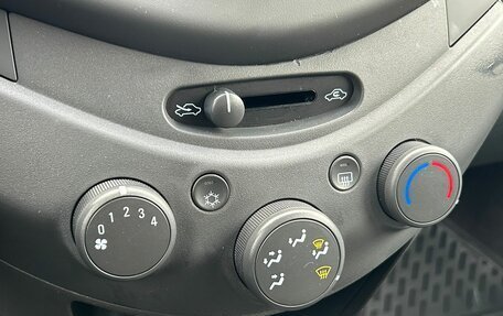 Chevrolet Spark III, 2014 год, 585 000 рублей, 18 фотография