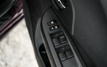 Toyota Ractis II, 2011 год, 900 000 рублей, 15 фотография