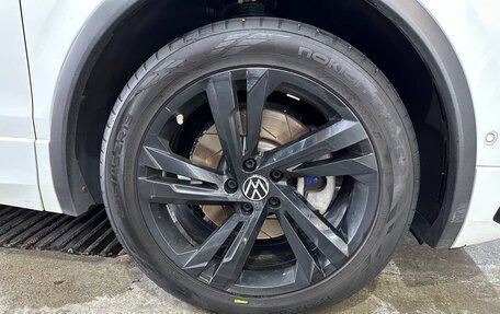 Volkswagen Tiguan II, 2021 год, 3 590 000 рублей, 17 фотография