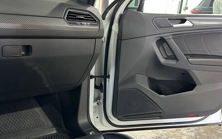 Volkswagen Tiguan II, 2021 год, 3 590 000 рублей, 24 фотография