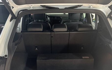 Volkswagen Tiguan II, 2021 год, 3 590 000 рублей, 26 фотография