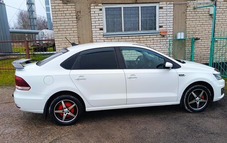 Volkswagen Polo VI (EU Market), 2020 год, 1 300 000 рублей, 2 фотография