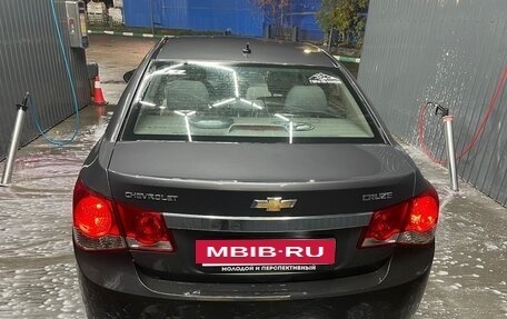 Chevrolet Cruze II, 2010 год, 500 000 рублей, 5 фотография