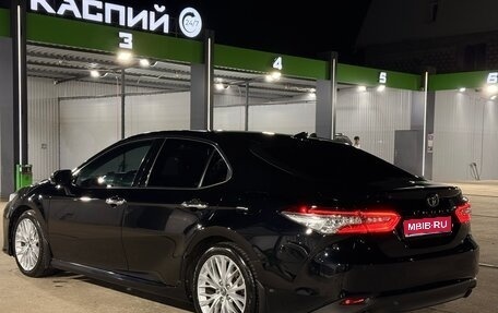 Toyota Camry, 2019 год, 2 890 000 рублей, 1 фотография