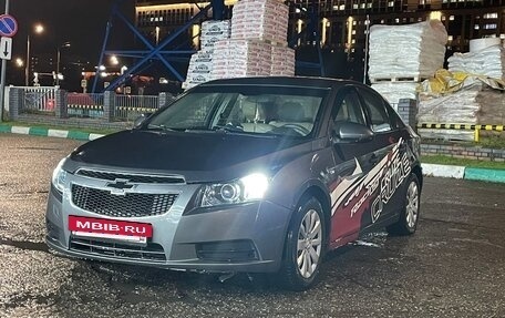 Chevrolet Cruze II, 2010 год, 500 000 рублей, 2 фотография
