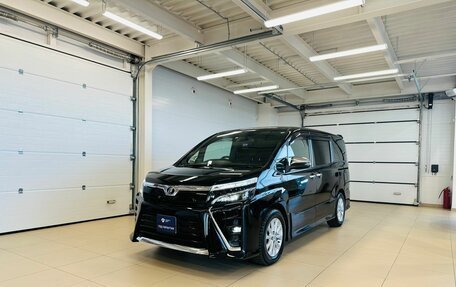 Toyota Voxy III, 2020 год, 2 649 900 рублей, 2 фотография