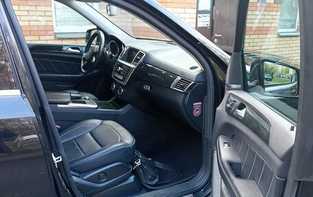 Mercedes-Benz GL-Класс, 2014 год, 3 000 000 рублей, 8 фотография