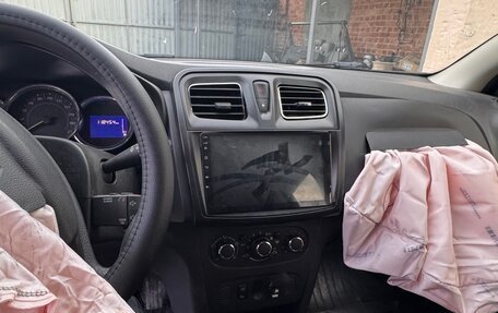 Renault Sandero II рестайлинг, 2018 год, 650 000 рублей, 9 фотография