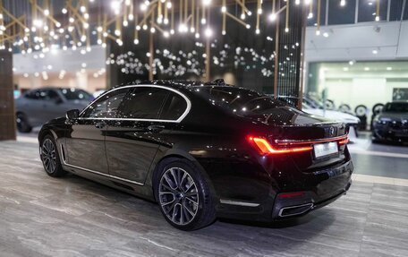 BMW 7 серия, 2019 год, 6 000 000 рублей, 7 фотография