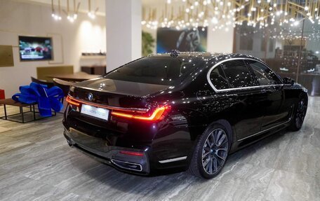 BMW 7 серия, 2019 год, 6 000 000 рублей, 8 фотография