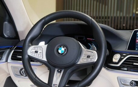 BMW 7 серия, 2019 год, 6 000 000 рублей, 19 фотография