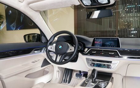 BMW 7 серия, 2019 год, 6 000 000 рублей, 23 фотография
