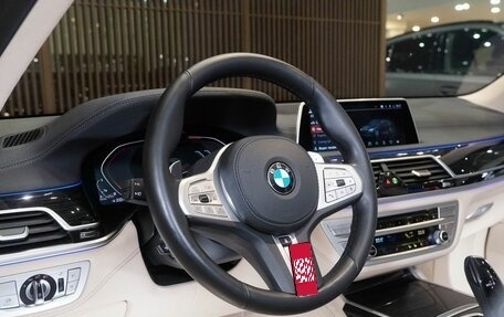 BMW 7 серия, 2019 год, 6 000 000 рублей, 21 фотография