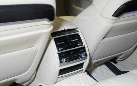 BMW 7 серия, 2019 год, 6 000 000 рублей, 40 фотография