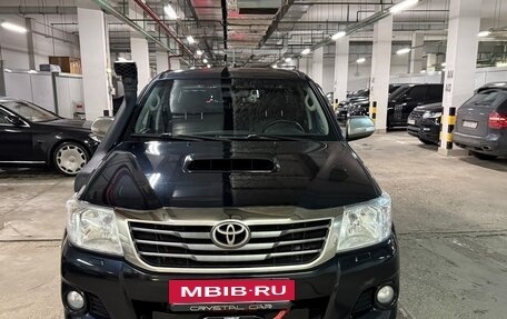 Toyota Hilux VII, 2015 год, 2 450 000 рублей, 11 фотография