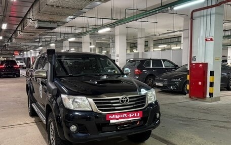 Toyota Hilux VII, 2015 год, 2 450 000 рублей, 9 фотография