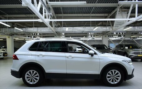 Volkswagen Tiguan II, 2021 год, 2 450 000 рублей, 8 фотография