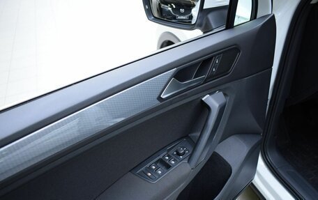 Volkswagen Tiguan II, 2021 год, 2 450 000 рублей, 14 фотография